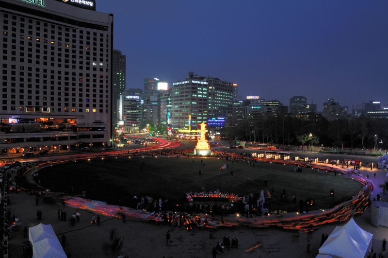 2010.05.03_시청앞 점등식-고영배 (18)